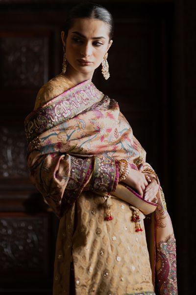 Picture of Azeefa