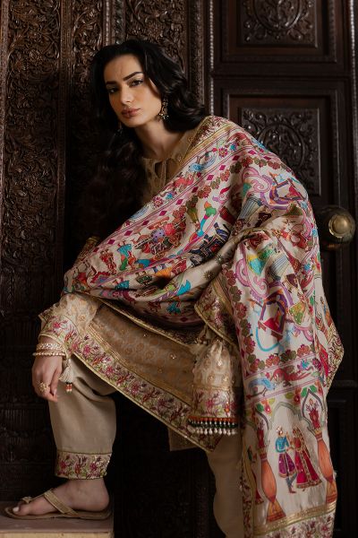 Picture of Alveen Shawl